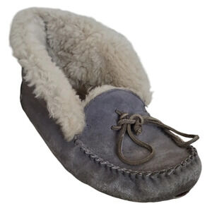 UGG Sheepskin Suede Slip On Moccasin Slippers Alena Gray 1004806 Womens Size 8